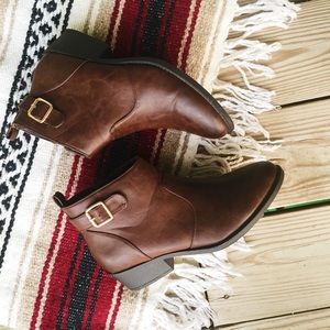 👞✨☕️Forever21 Brown Faux Leather Ankle Boots☕️✨👞