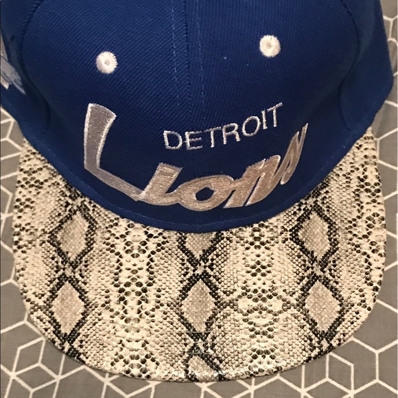 Detroit Lions Snake skin SnapBack. - Picture 2 of 2