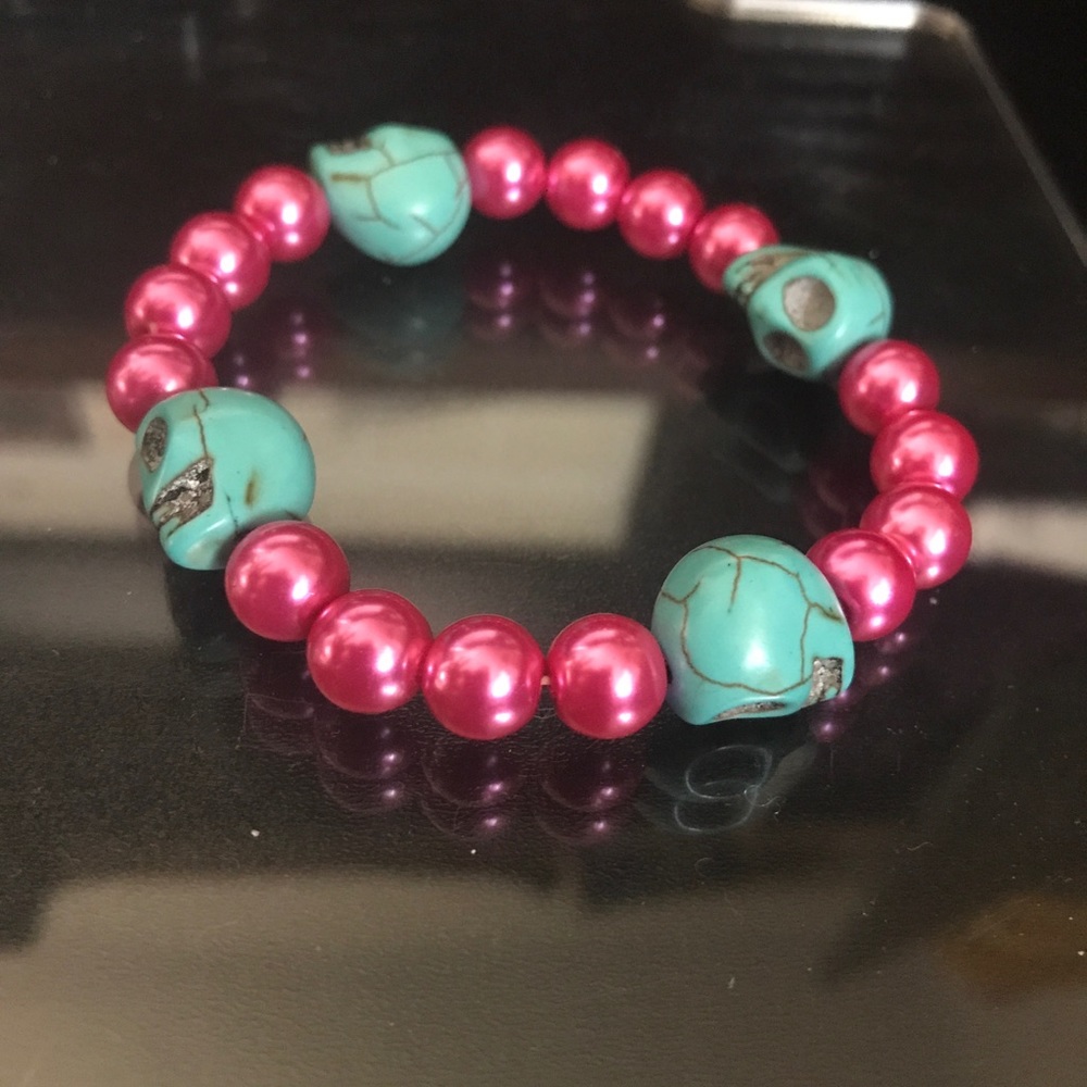 Fuchsia skull bracelet