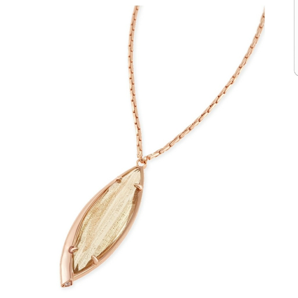 NWT Kendra scott milla necklace rose gold