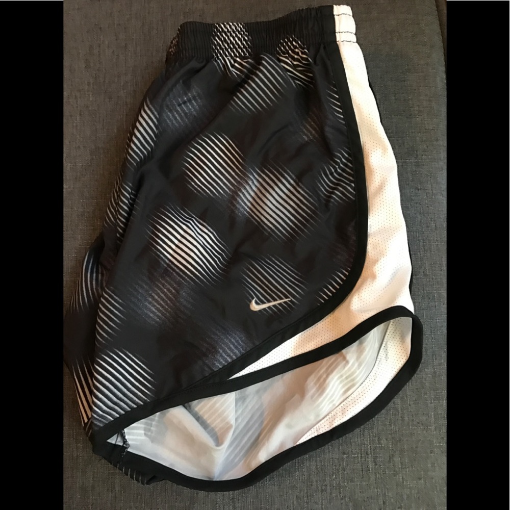 Nike Dri-FIT Tempo Running Shorts