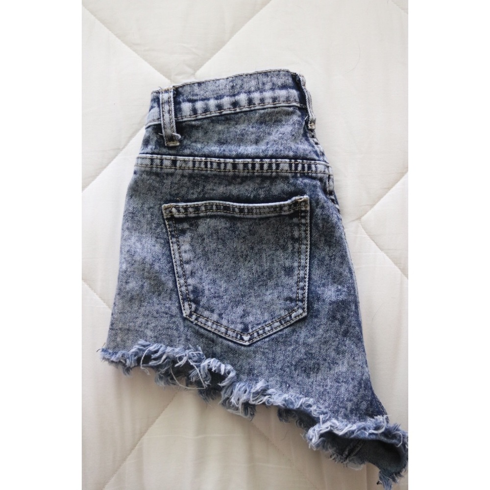 High waisted Acid wash Jean shorts