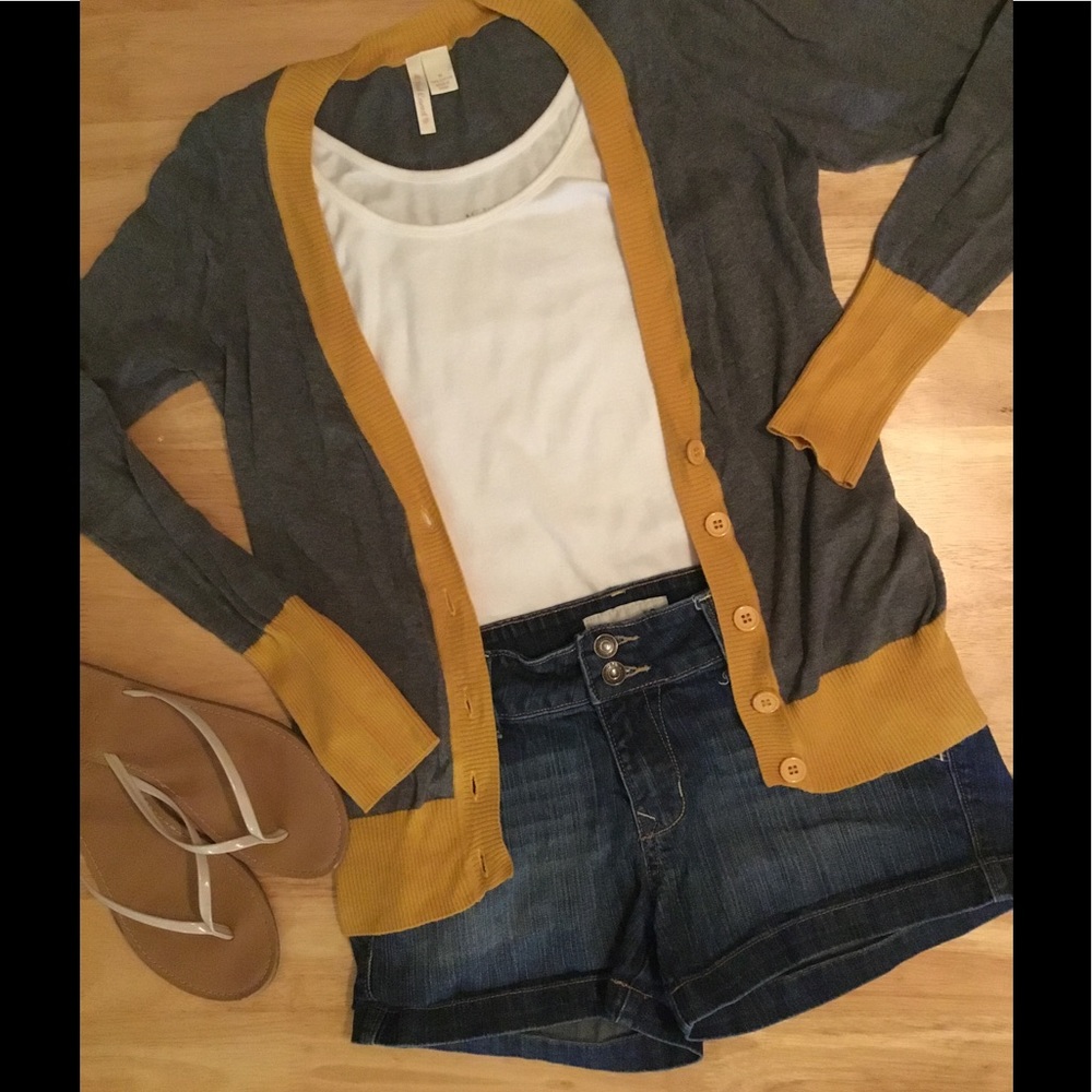 Red Camel Gray Cardigan