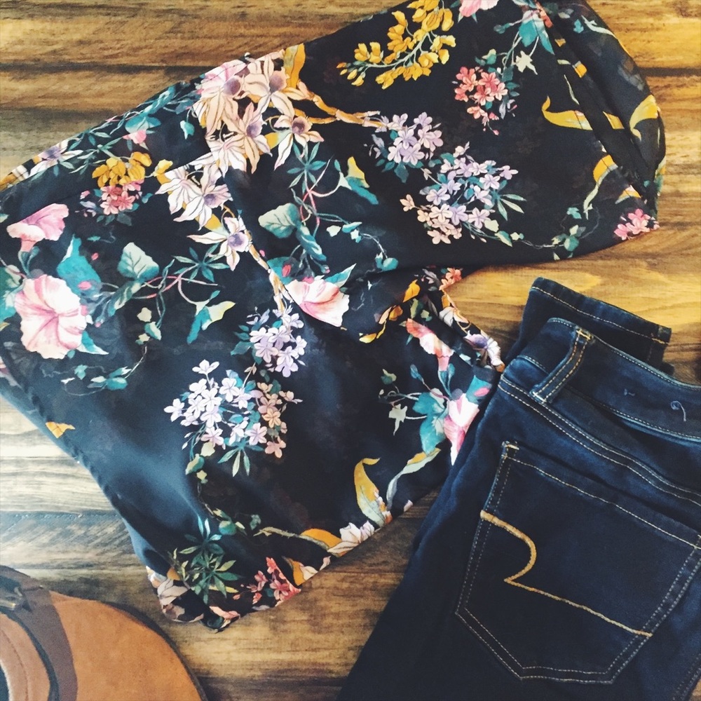 H&M divided floral sheer kimono cover up-small