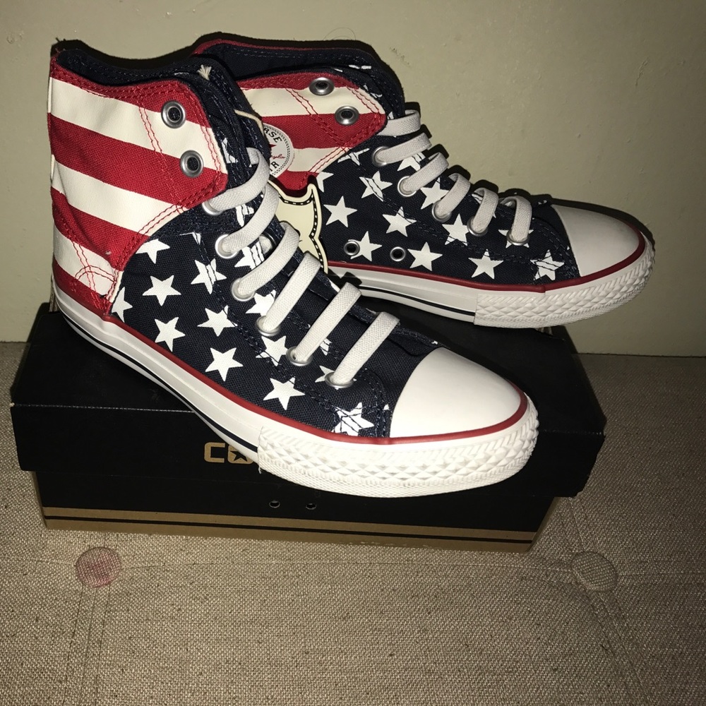 American flag styled converse - OFFERS ACCEPTED