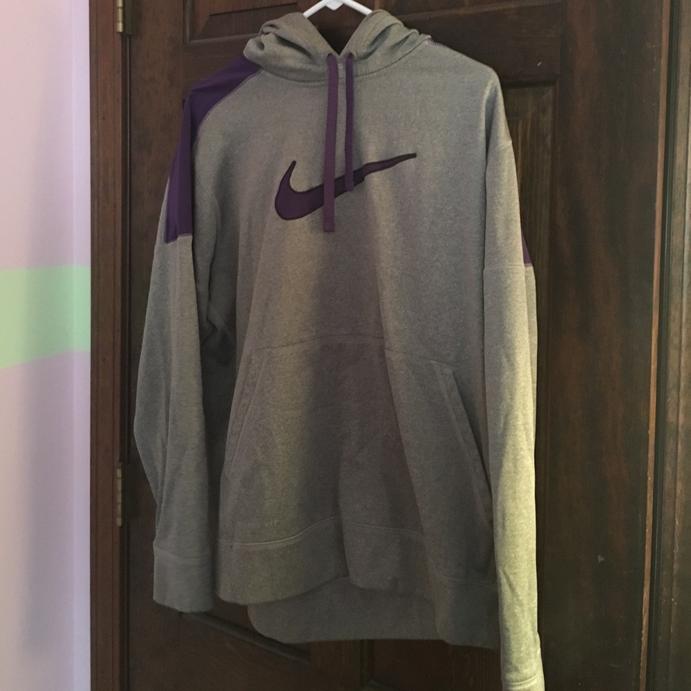 Men's Nike Grey Sweatshirt