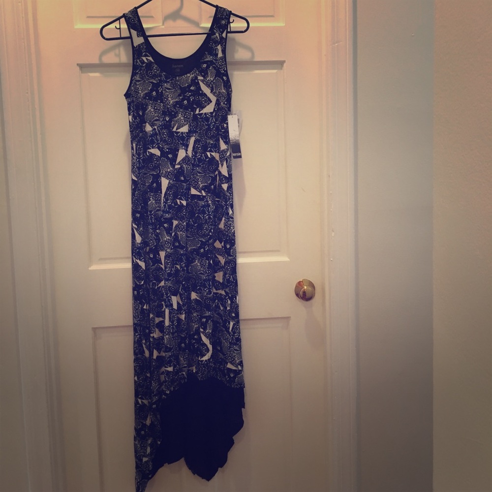 NWT Kensie Patterned Maxi Dress