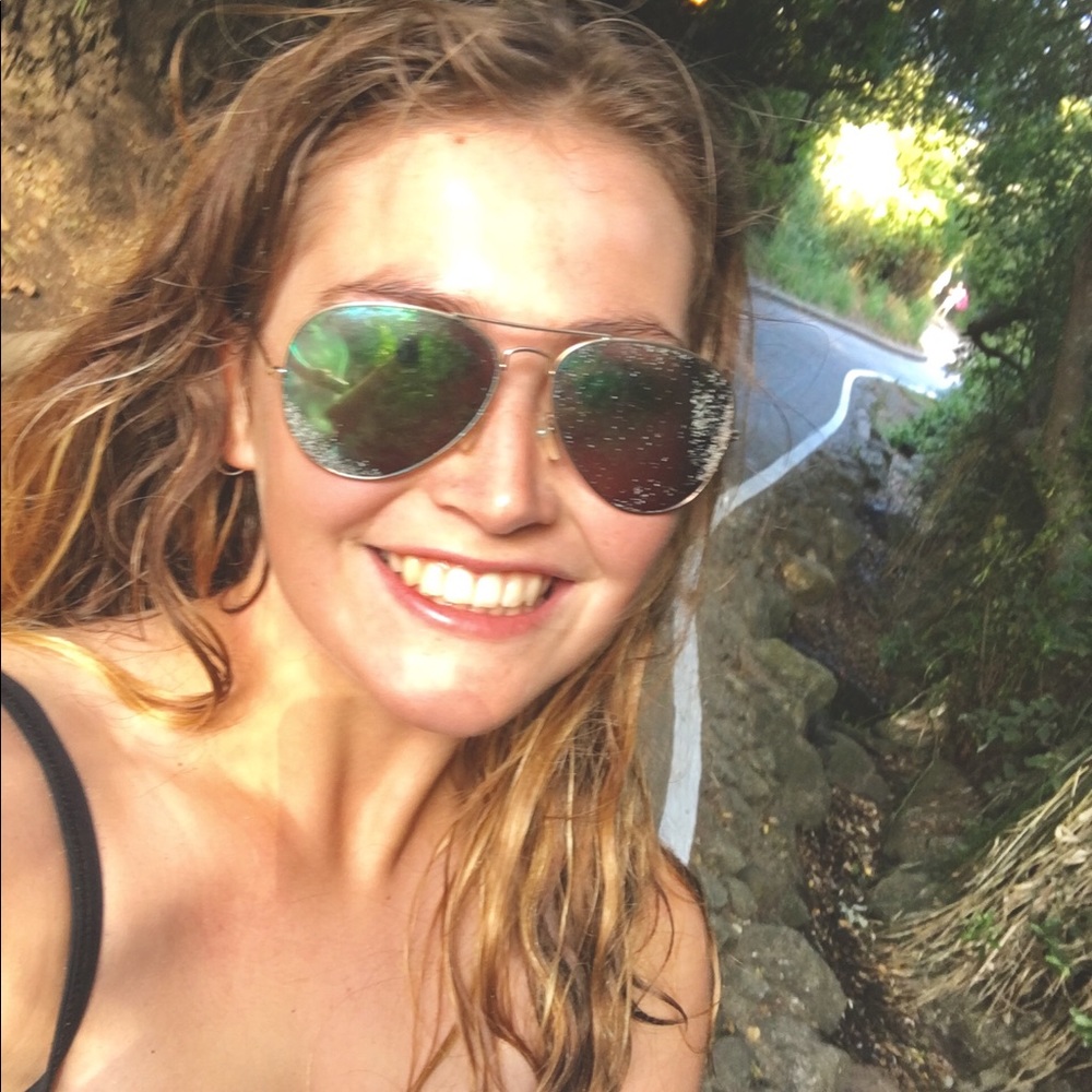 Meet your Posher, Haylee