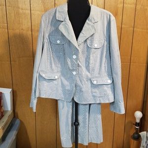 PRICE DROP! Capri Pants Suit, Plus Size