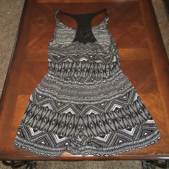 💋ADORABLE ROMPER💄 - Picture 2 of 4