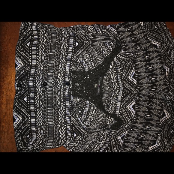 💋ADORABLE ROMPER💄 - Picture 3 of 4