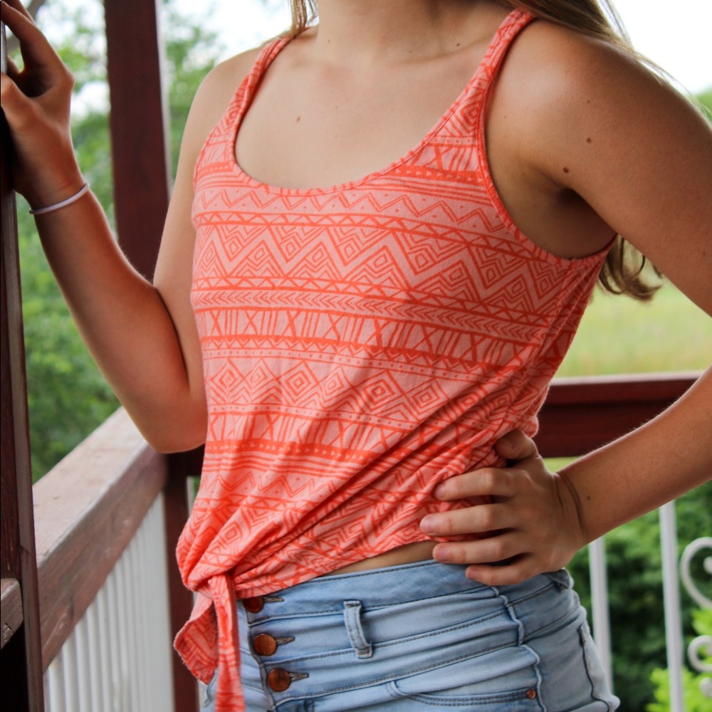 Cute orange pattern tie crop top