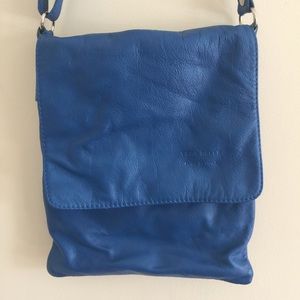 Vera Pelle Crossbody leather bag