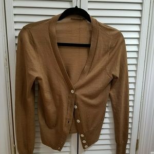 Classic v-neck cardigan