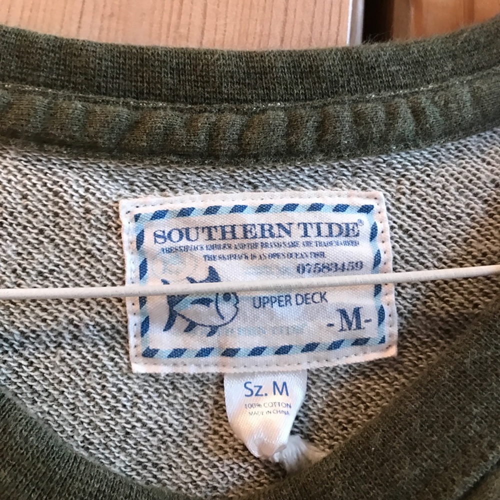 Southern Tide Sweater - Picture 3 of 5