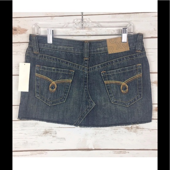 NEW Roxy Women's Distressed Denim Mini Skirt Sz 5 - Picture 5 of 8