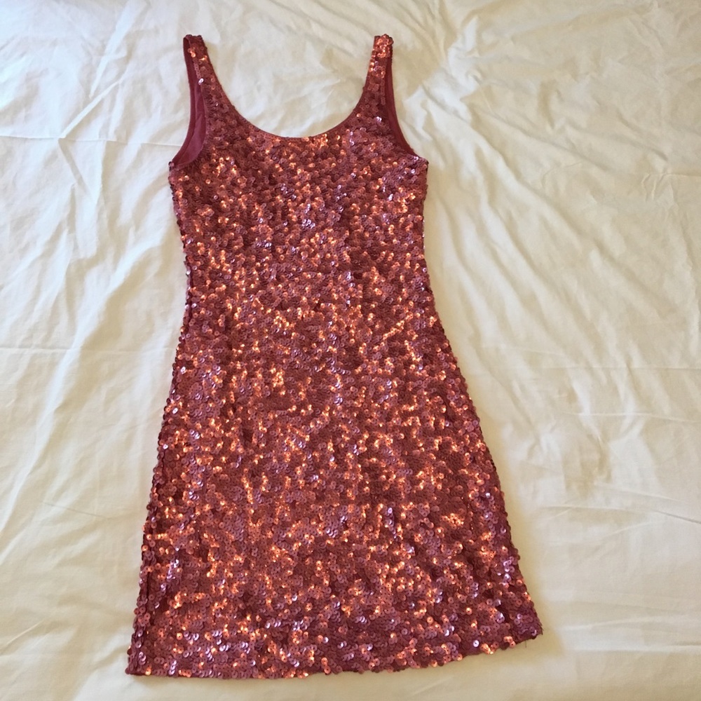 Pink sequin bodycon