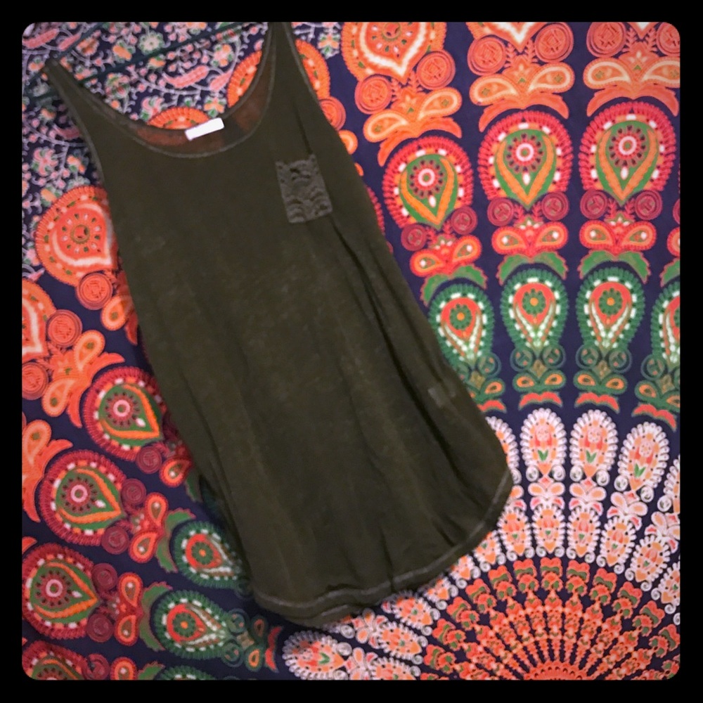 Thin Dark Green Tank with Lace/Macrame Pocket