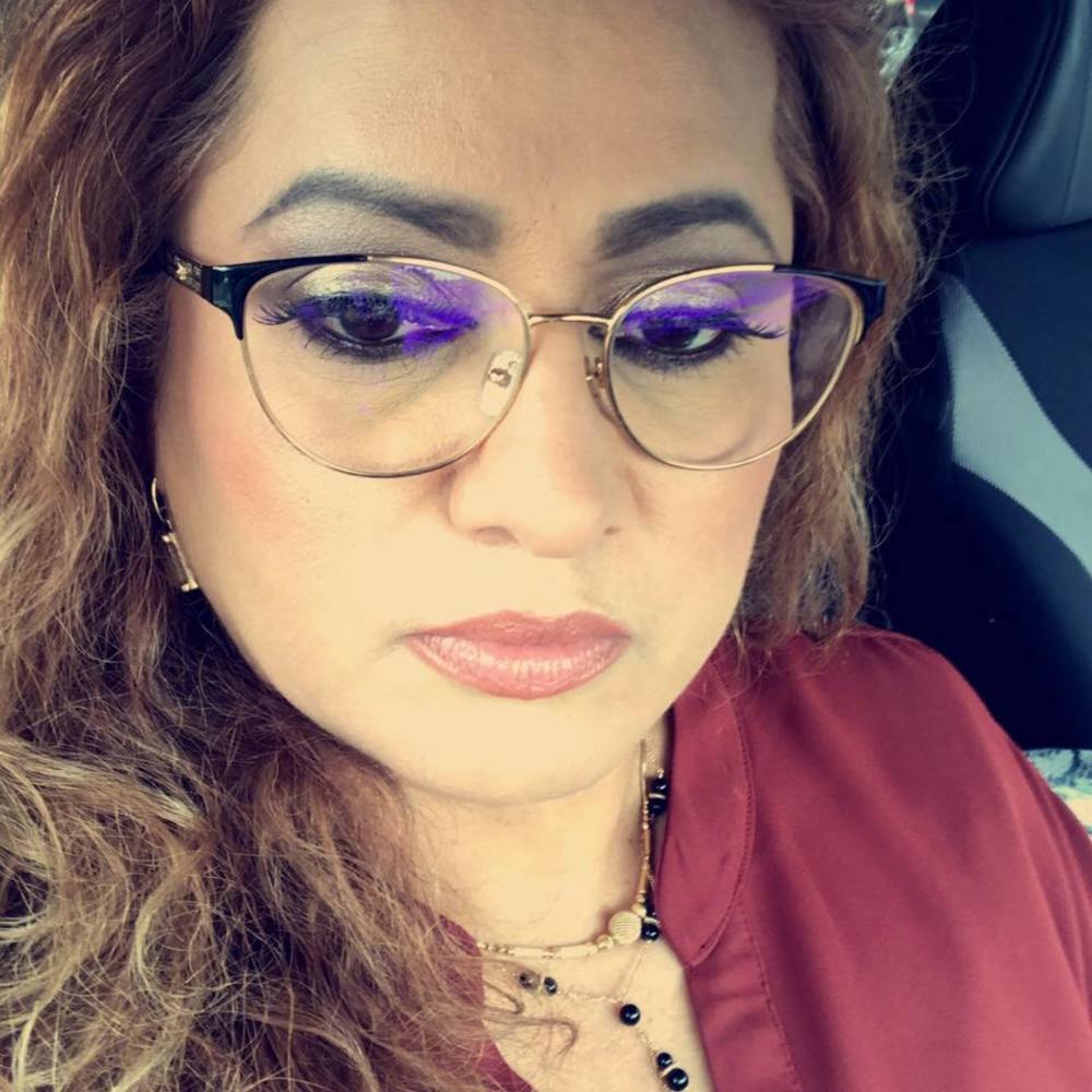 Meet your Posher, Mirna