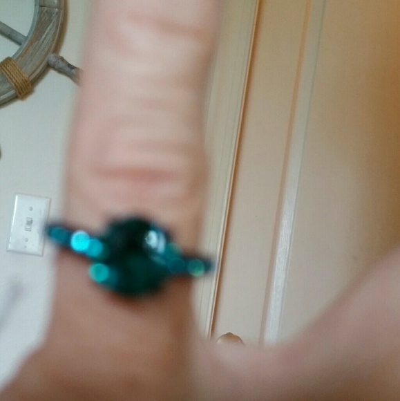 Ring - Picture 2 of 2