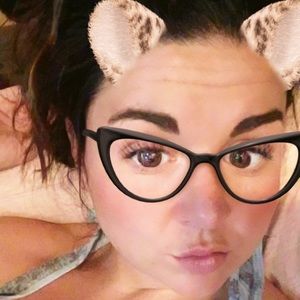 Meet your Posher, Mackenzie