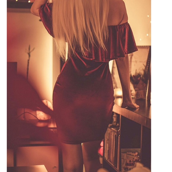 ❤️Shoulder off velvet bodycon sexy dress❤️ - Picture 5 of 8