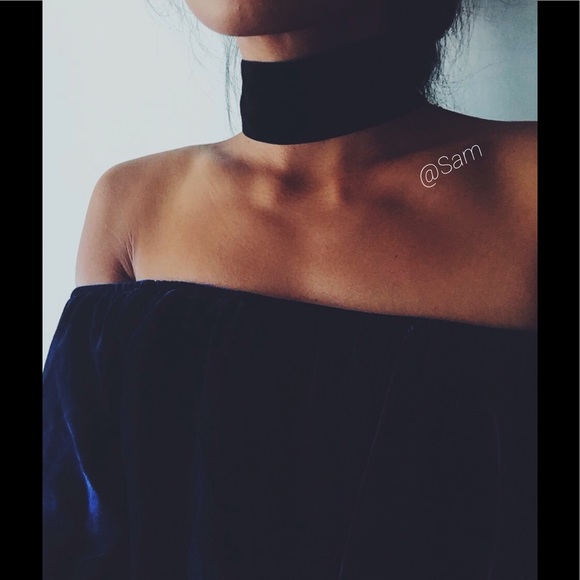 ❤️Shoulder off velvet bodycon sexy dress❤️ - Picture 3 of 8