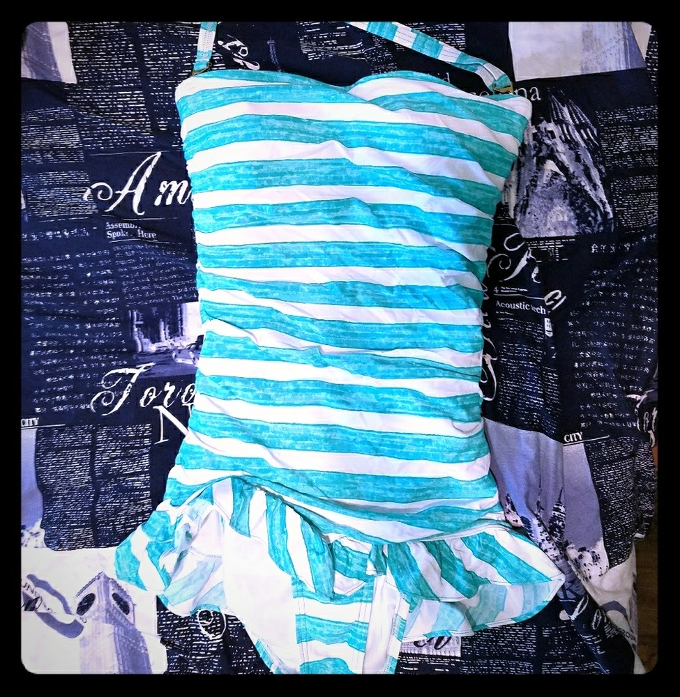 *BRAND NEW* Coco Rave 32DD swim dress