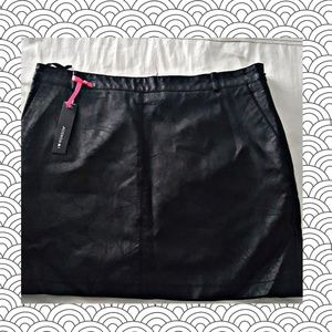 I ♡ RONSON Black Leather skirt