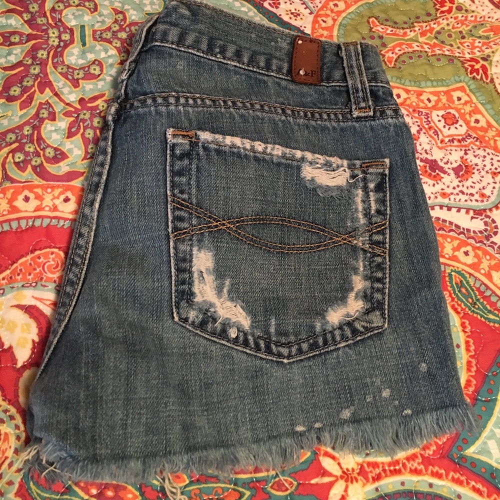A&F Distressed shorts