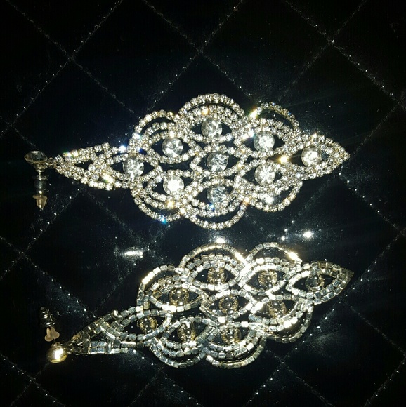 !HOST PICK! Diamond imitation earrings - Picture 5 of 5