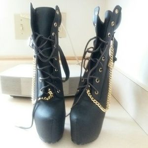 Brand new.  Ankle boots 7.5