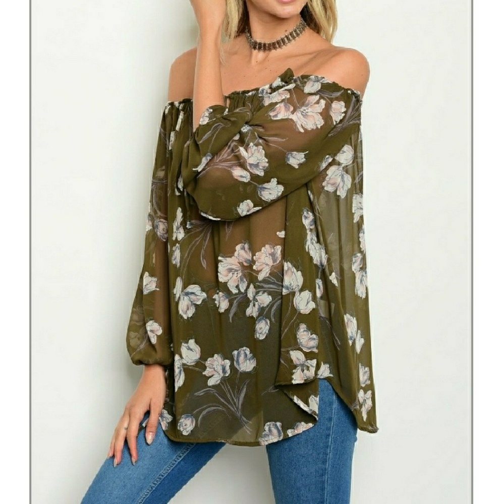 2 LEFT - Floral Off The Shoulder Top