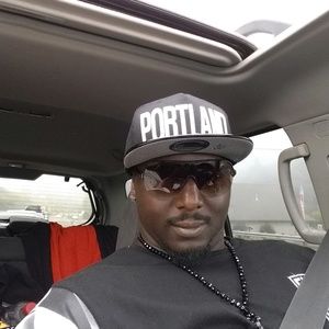 Meet your Posher, Dee