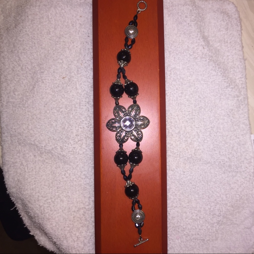Black Onyx flower bracelet