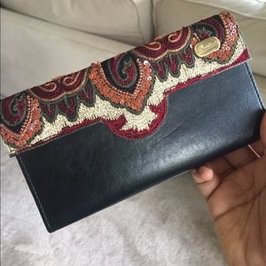 Gorgeous clutch