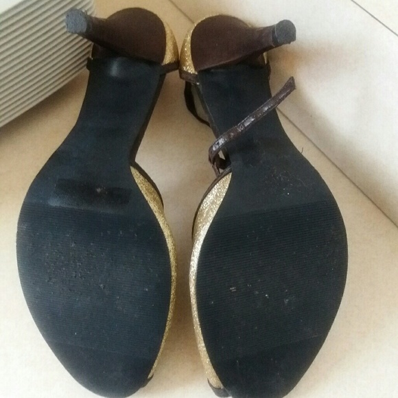 Gold & tan peep toe heels 8 - Picture 2 of 4