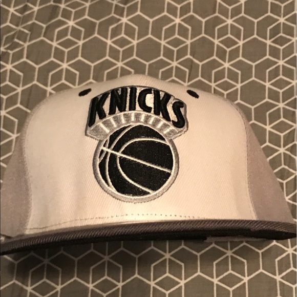 NY Knicks SnapBack - Picture 2 of 2