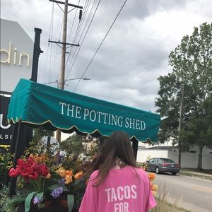 Meet your Posher, Delaney