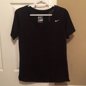 NIKE v-neck tee!!