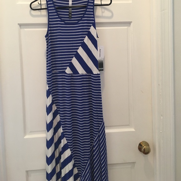 NWT Kensie Blue Striped Maxi Dress - Picture 2 of 5