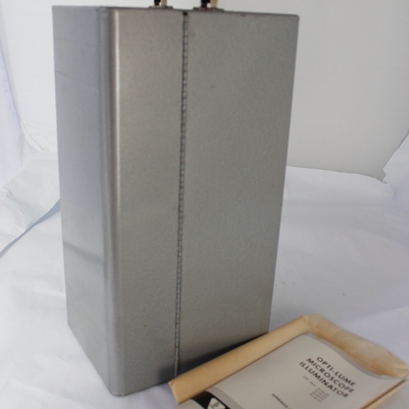 Vintage Bausch & Lomb Standard Teaching Microscope - Picture 4 of 5