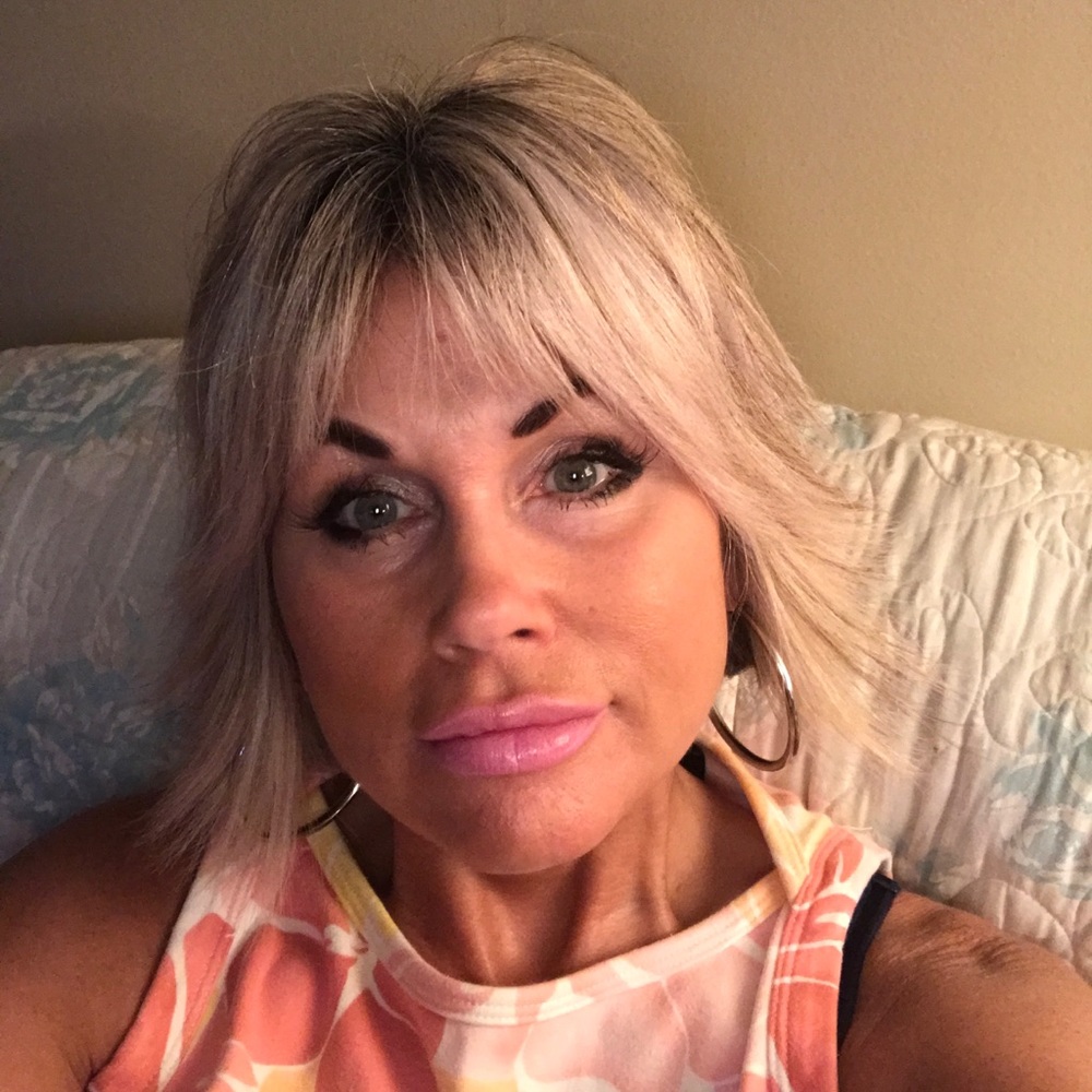 Meet your Posher, Pam
