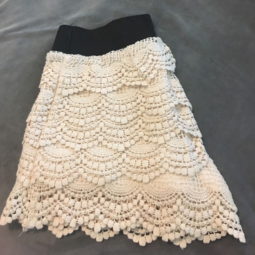 Beachy tan knitted shorts- sooooo so cute!
