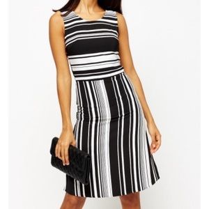 Stripe dress black and white size xsmall