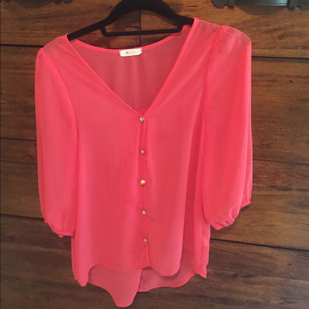 Coral top
