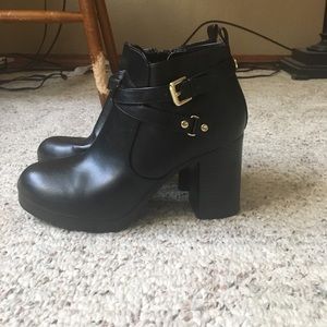 Fall/spring booties