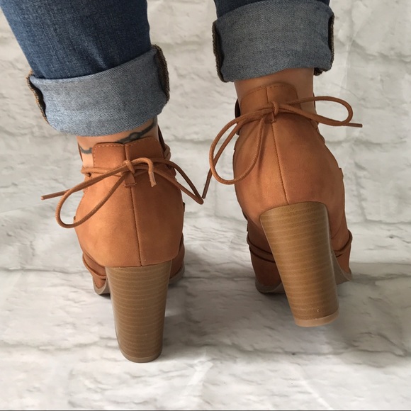 sale✔️Camel Peep Toe Bootie - Picture 4 of 5