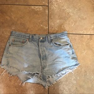 levi's original distressed shorts