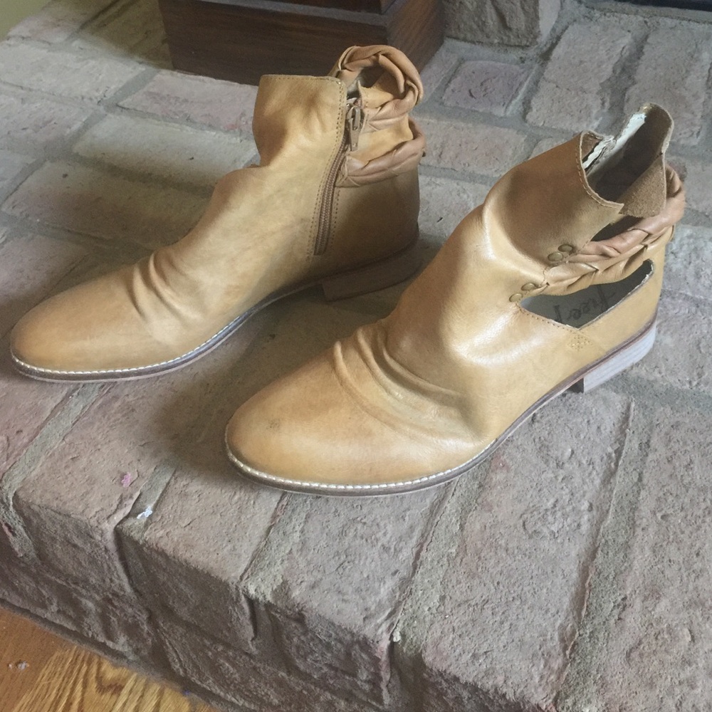 Free People Braeburn Ankle booties